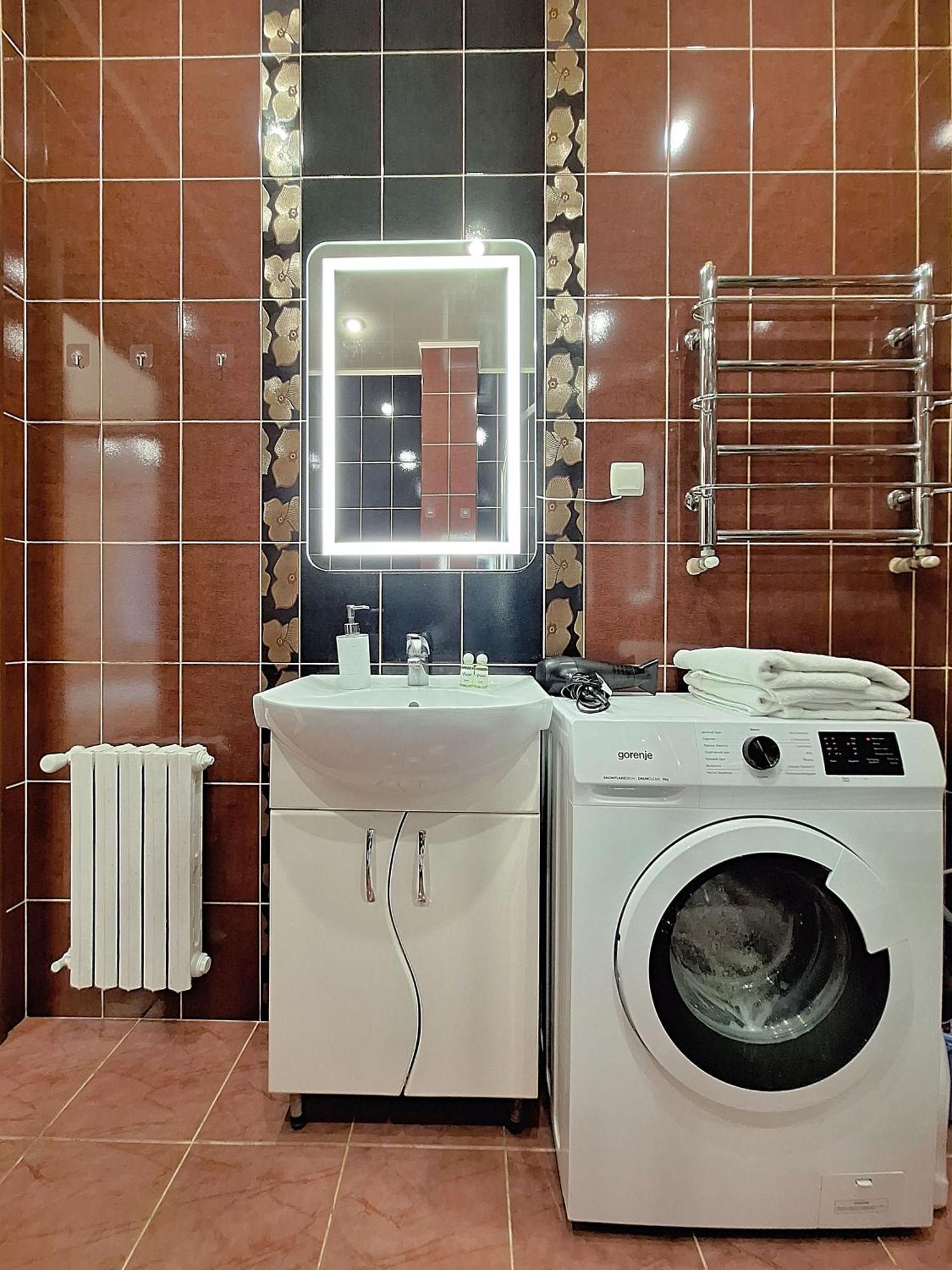 Однокімна Квартира Біля Каштанової Алеї У Центрі Полтави Мережа Alexapartments Документи Для Відряджень Безконтатне Заселення 24-7 Полтава Екстериор снимка