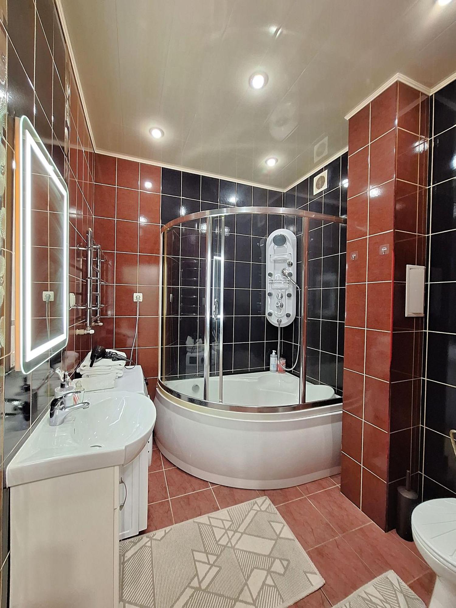 Однокімна Квартира Біля Каштанової Алеї У Центрі Полтави Мережа Alexapartments Документи Для Відряджень Безконтатне Заселення 24-7 Полтава Екстериор снимка
